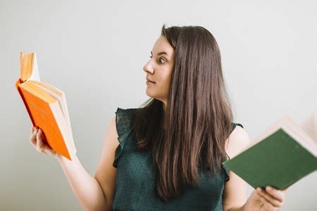 can you read 2 books at once but only one at a time?