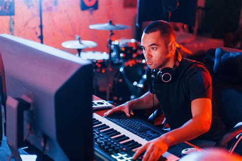 how much music producers make: And what they do to keep their creativity flowing